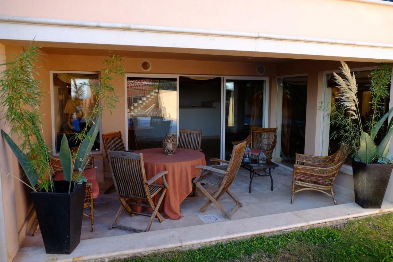 Apartamento Com Piscina Cruz Quebrada 외부 사진
