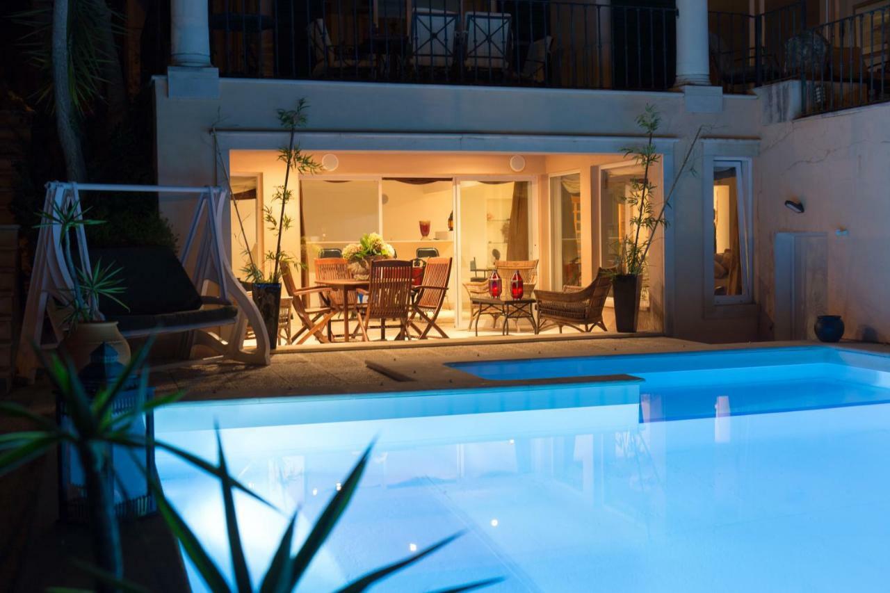 Apartamento Com Piscina Cruz Quebrada 외부 사진